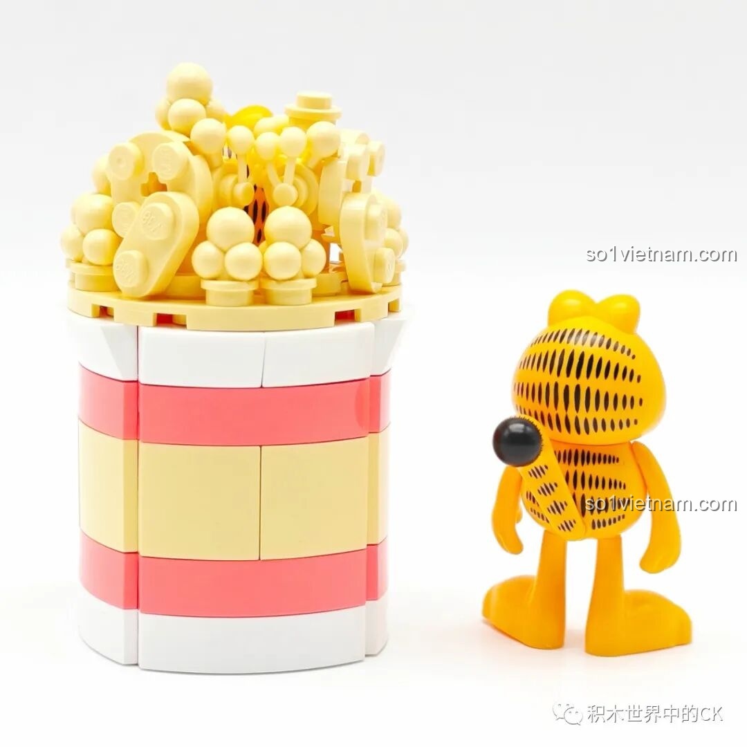 Mô hình ghế sofa Garfield Sluban hoàn chỉnh