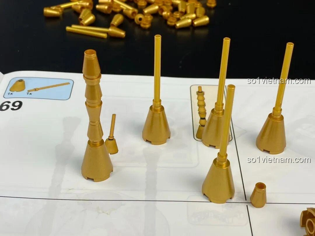 Chi tiết các mảnh ghép trụ vàng và đế trên của bộ Đồng Hồ Cát 86301.
