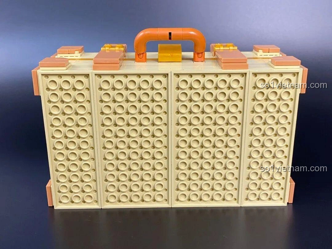 Cả hai mô hình Đồng Hồ Cát 86301 và Vali 86311 của Hoàng tử bé Pantasy, nhìn từ phía trước.