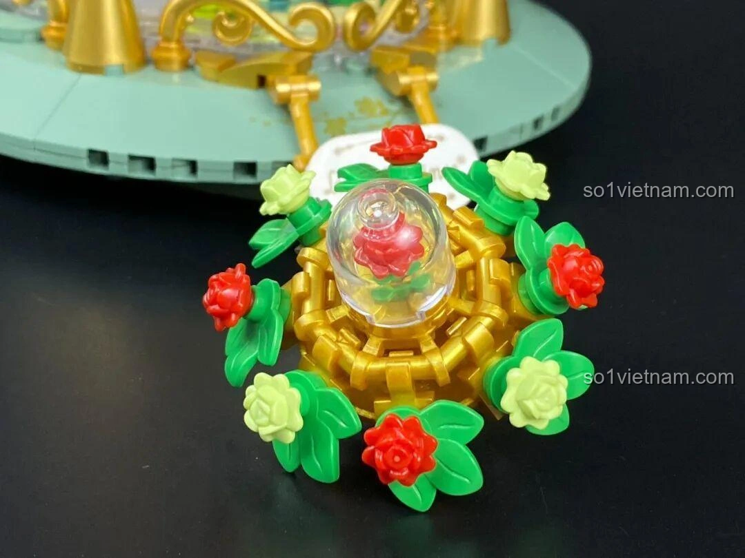 Mặt sau hộp bộ lắp ghép Hoàng tử bé Pantasy Vali 86311, hiển thị các chi tiết bên trong vali.