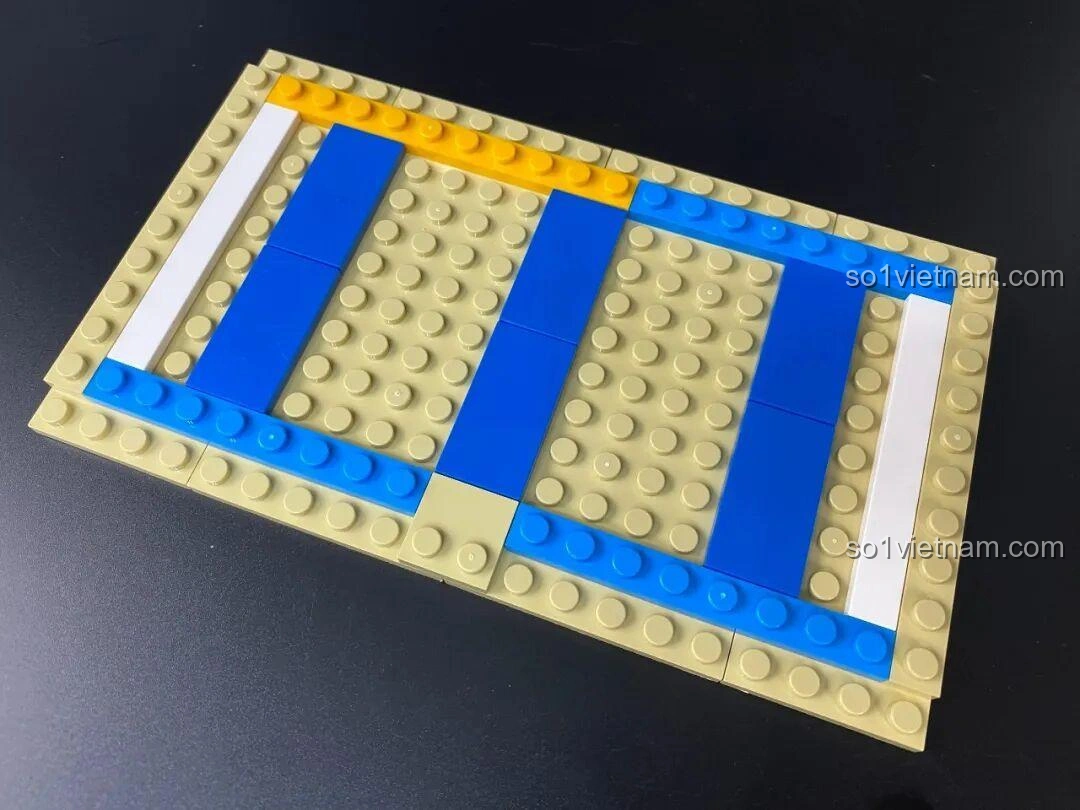 Lắp ráp phần tay cầm và các chi tiết bên hông của bộ Vali 86311.