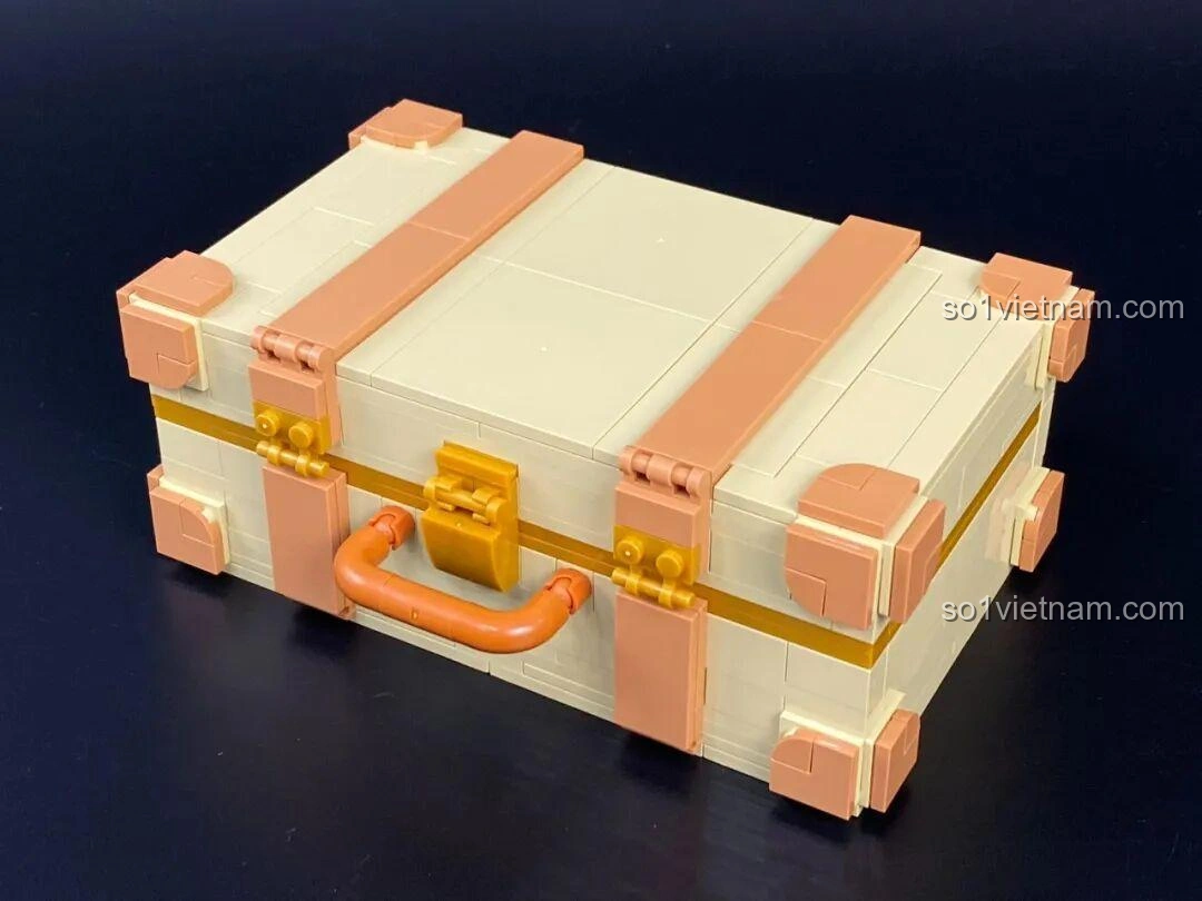 Mô hình Vali Hoàng tử bé Pantasy 86311 mở ra, nhìn từ góc cao, với các chi tiết cảnh quan.