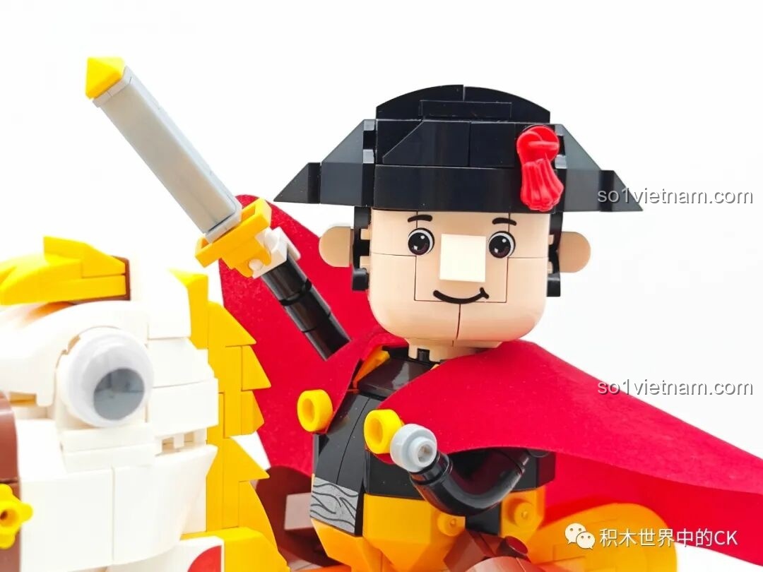 Cận cảnh chi tiết trang trí trên thân ngựa bộ KAIDO KD99006-1 