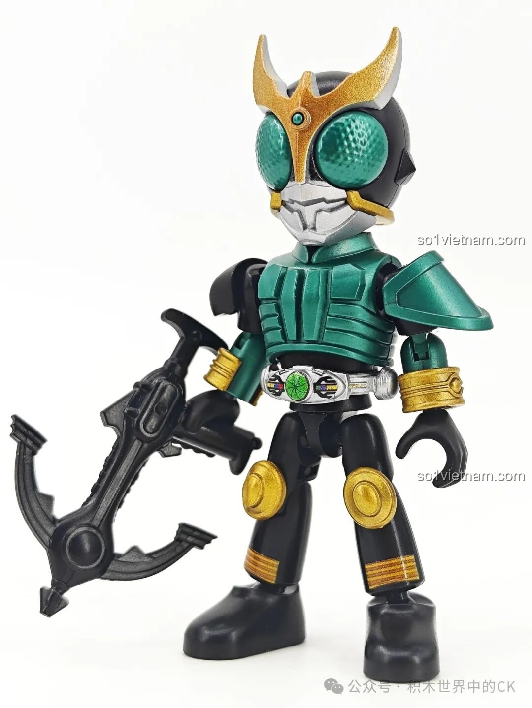 Mô hình Kamen Rider Saber tạo dáng chiến đấu