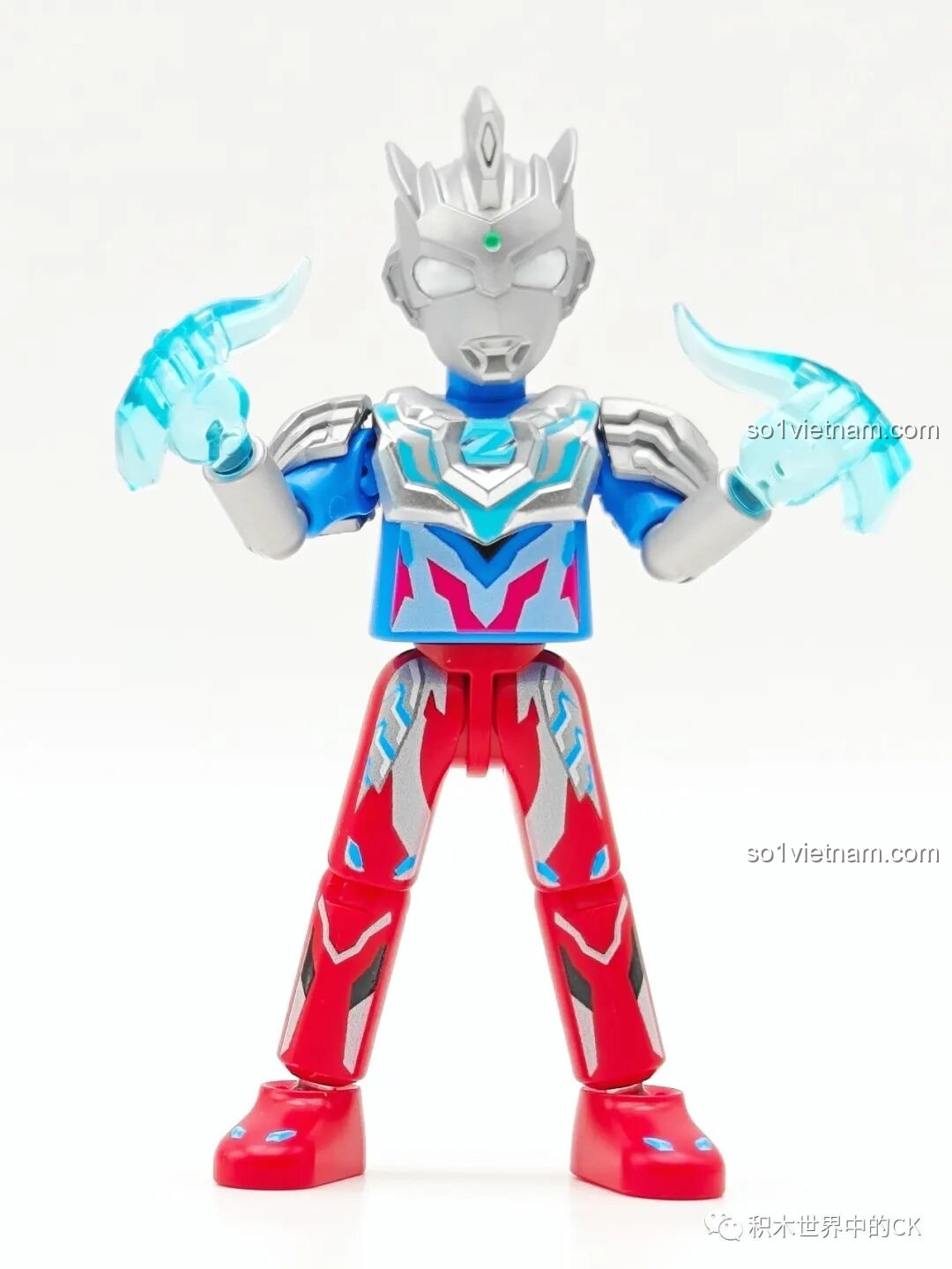 Các phụ kiện đi kèm của Ultraman Z