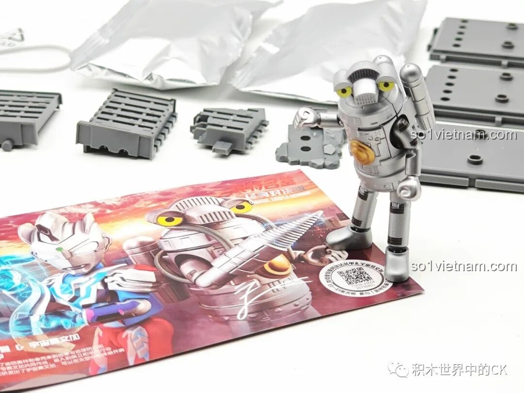 Ultraman Z Alpha Armor sau khi lắp ráp xong phần trước