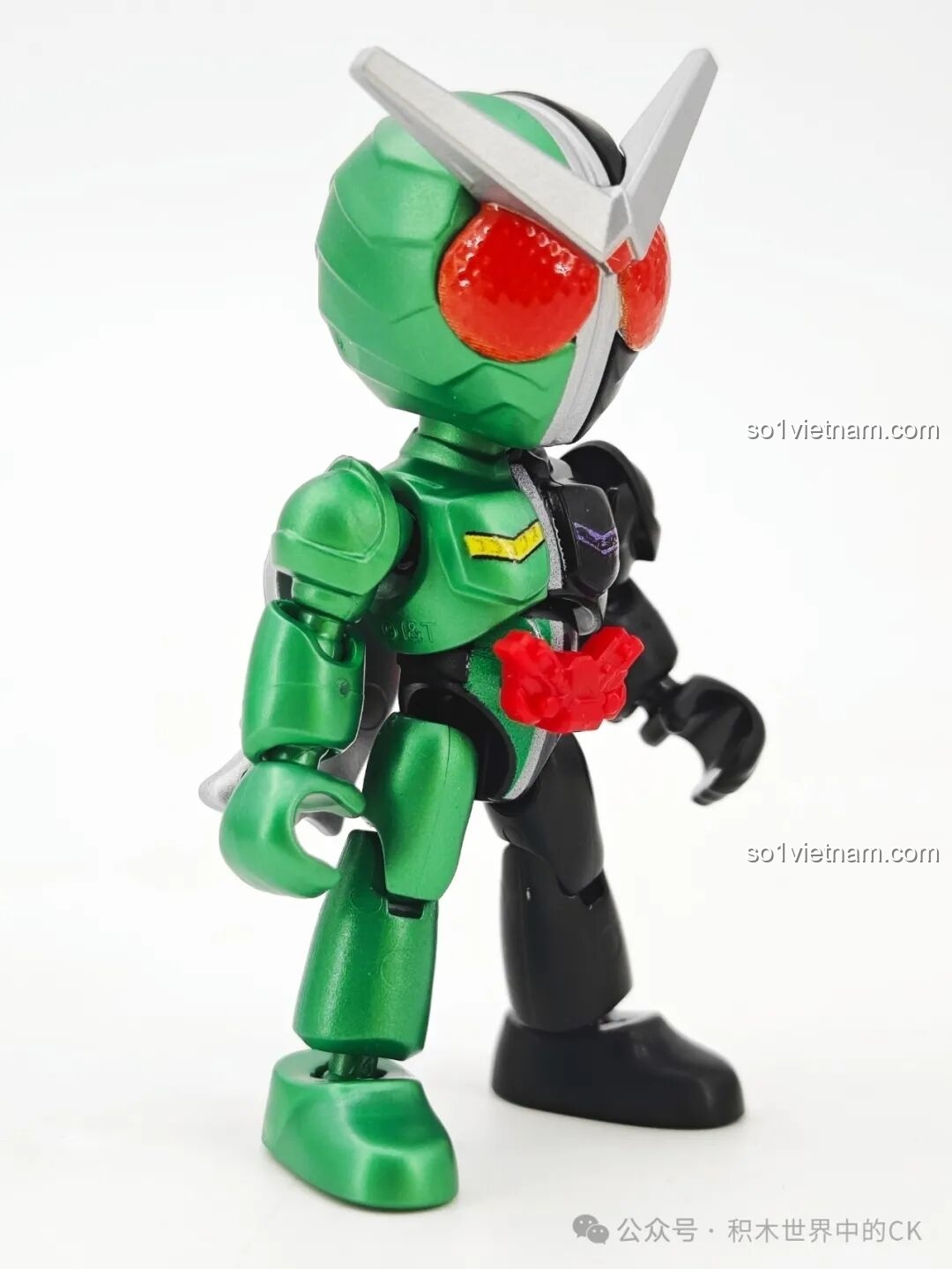 Mô hình Kamen Rider Decade Full Armor đã lắp ráp từ bộ Anh Hùng Tổng Động Viên