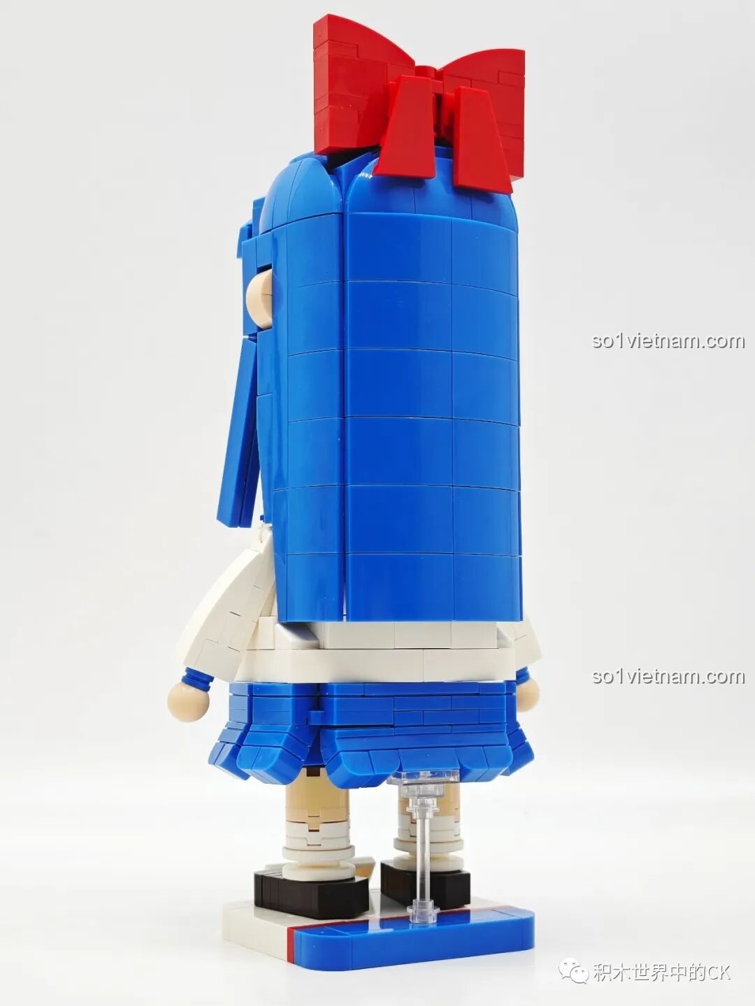 Mô hình PIPI美 nhìn từ phía sau