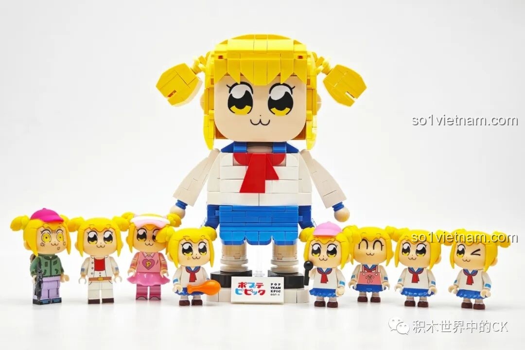 Mô hình POP子 đứng cùng nhân vật Woody