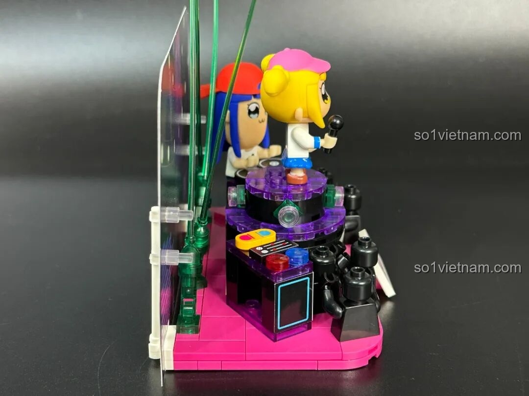 Pipimi với biểu cảm cười tươi