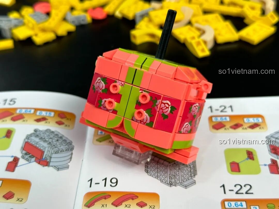 Pipimi với biểu cảm nháy mắt