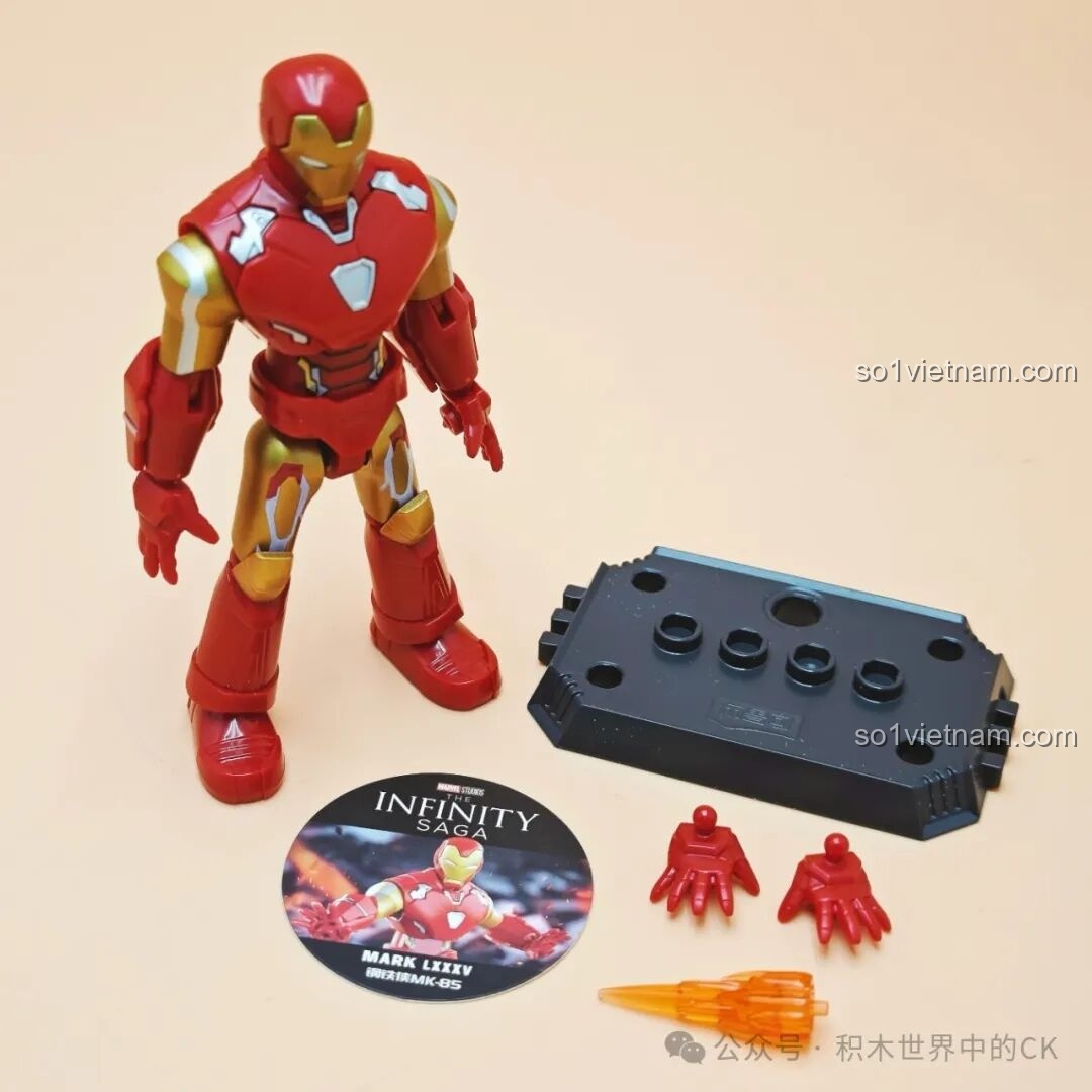 Phụ kiện của Iron Man Mark VII trong bộ lắp ráp Marvel Avengers Assemble