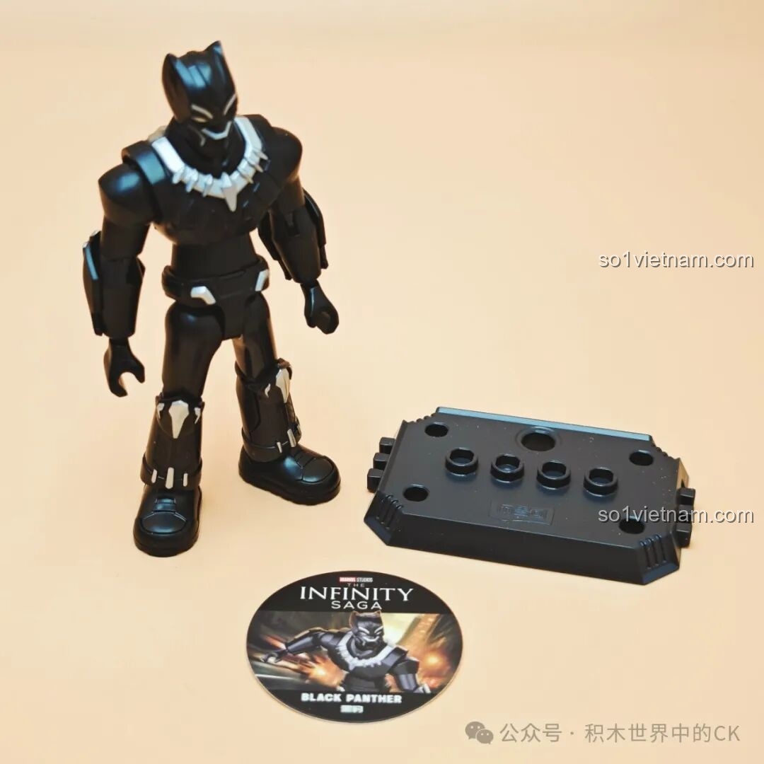 Hộp Iron Man Mark VII trong bộ lắp ráp Marvel Avengers Assemble