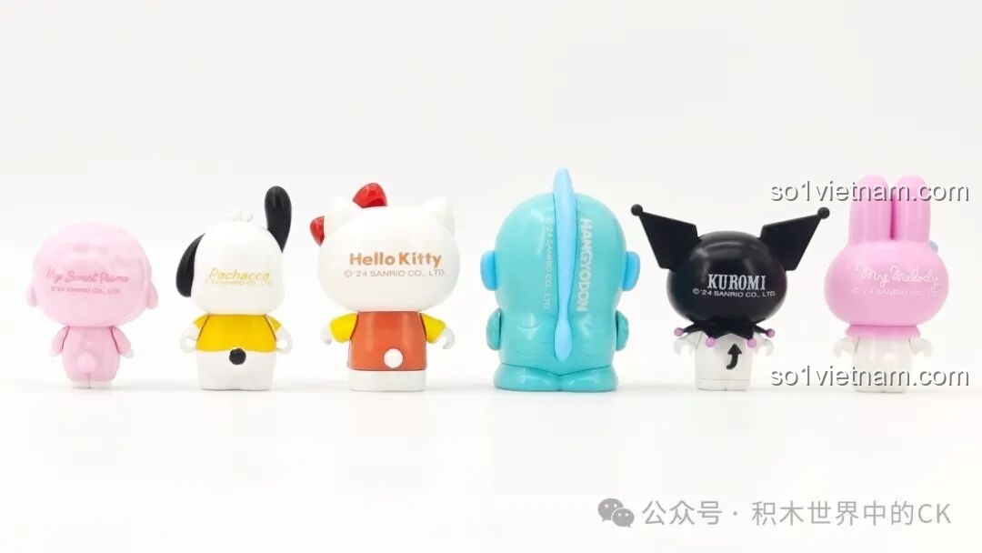 Góc nhìn cận cảnh bộ sưu tập 6 chiếc xe và nhân vật Sanrio Characters đã lắp ráp từ TOP TOY TC1724.