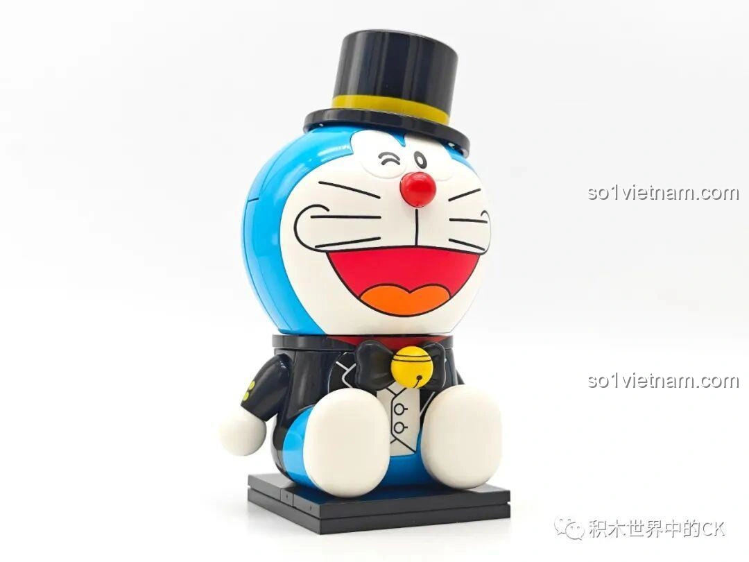 Ba mô hình Doraemon Keeppley K20414, K20415, K20416 đã hoàn thành, xếp cạnh nhau trên nền trắng, tạo thành một bộ sưu tập figure Doraemon dáng tròn đầy màu sắc và đáng yêu.