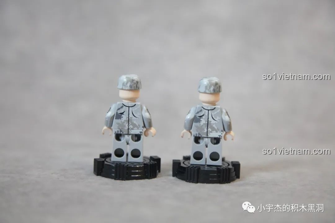 Toàn bộ bộ sưu tập SEMBO Lưu Lạc Địa Cầu 2 với 4 mô hình và 8 minifigures, góc nhìn khác.