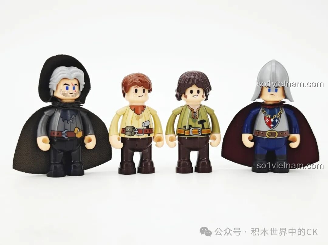 Bốn nhân vật minifigures của bộ Funwhole F9040, bao gồm một hiệp sĩ, một nhân vật bí ẩn và hai anh em thợ rèn.