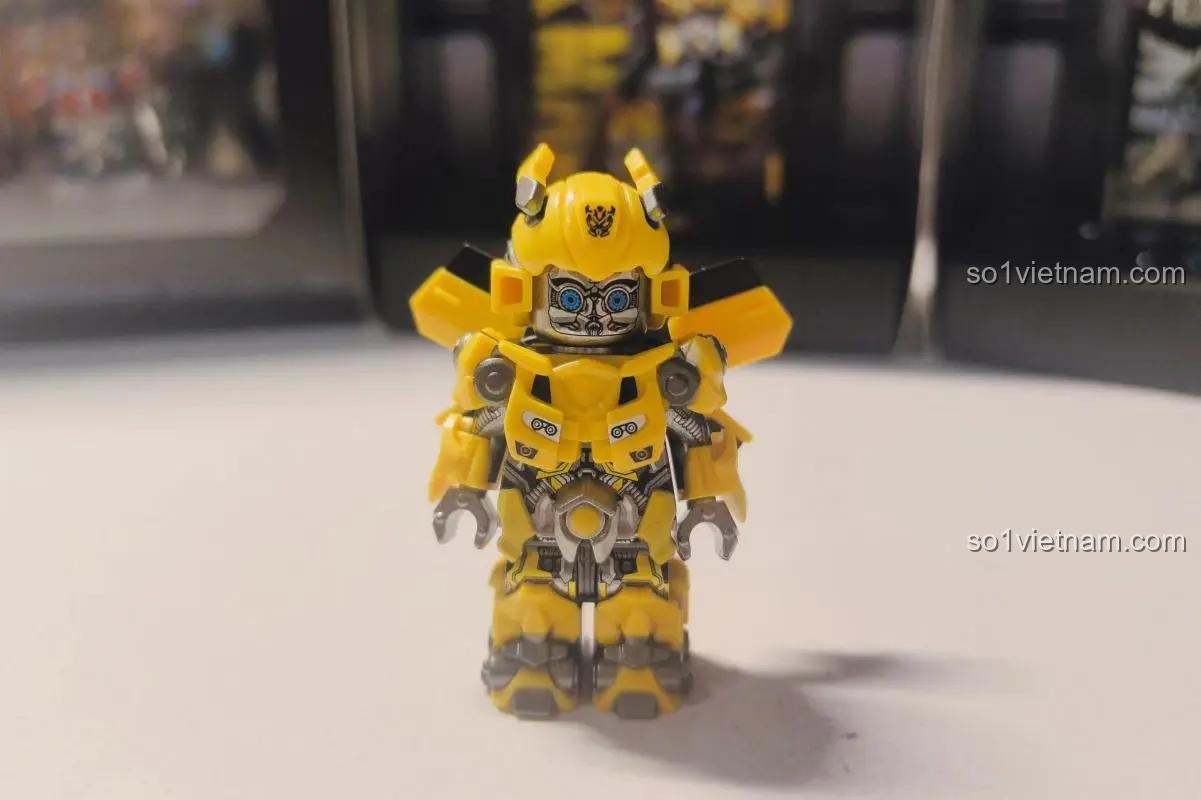 Đồ chơi lắp ghép Robot Bumblebee BrickMan BM002, ảnh review thực tế mặt trước, figure cho bé trai 8 tuổi, giá hời.
