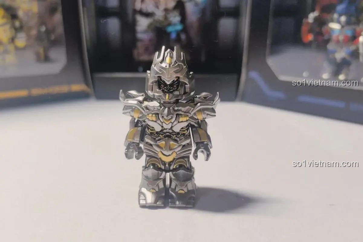 Ảnh review Mô hình Megatron BrickMan BM003, chi tiết mạ vàng, đồ chơi mô hình chất lượng cao cho bé trai.