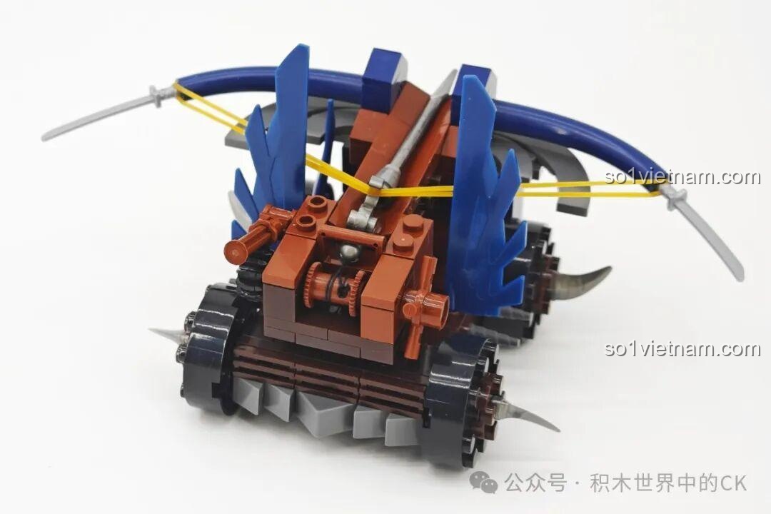 Các mô hình xe công thành Decool 20609-20612 đã lắp ráp