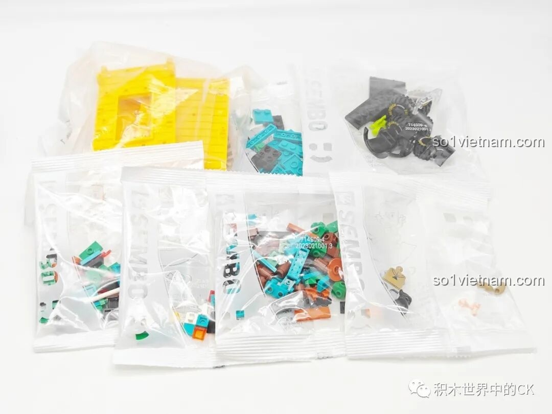 Các túi mảnh ghép nhựa ABS an toàn của bộ đồ chơi lắp ráp Cảnh cắm trại ngoài trời Sembo 714509.