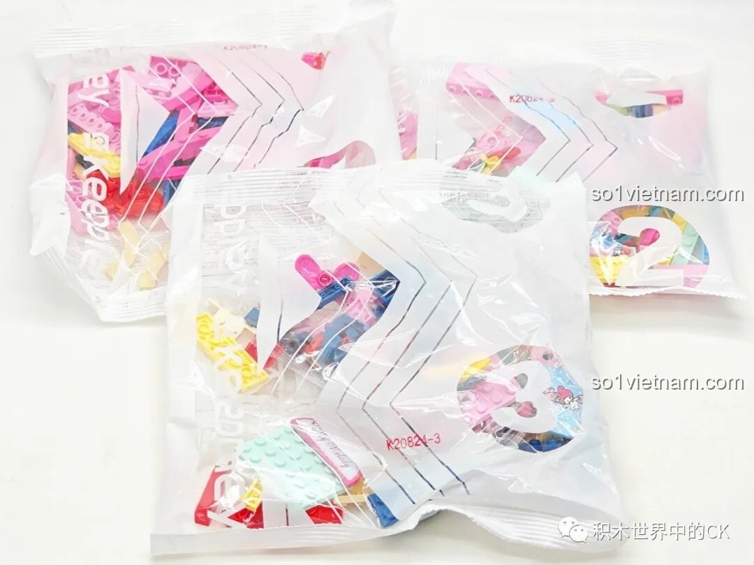 Các túi gạch được đánh số thứ tự trong bộ lắp ráp Keeppley K20824 My Melody, chủ yếu là màu hồng và pastel.