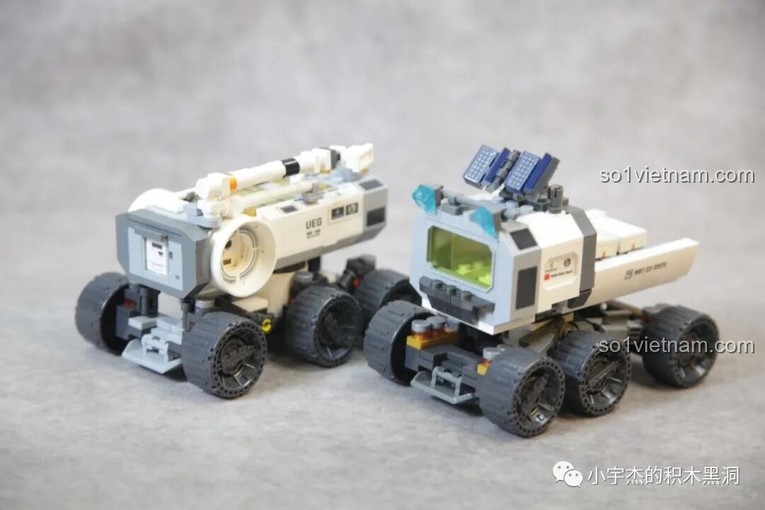 Các túi linh kiện được phân loại của bộ lắp ghép SEMBO 107108 Robot Khung Cửa.