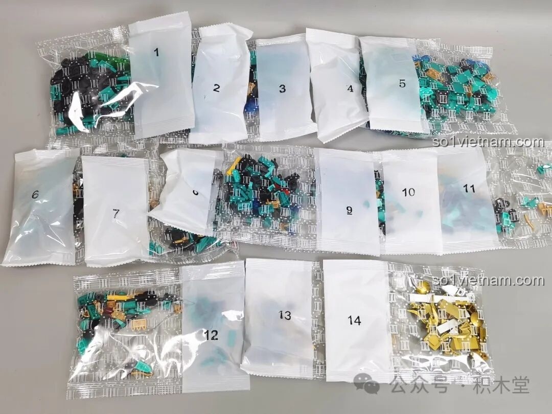 Các túi mảnh ghép được đánh số của bộ lắp ghép Thanh Long Cơ Giáp M38-B1235, chia thành 14 bước. Bộ đồ chơi Robot Rồng Xanh M38-B1235 giá bình dân.