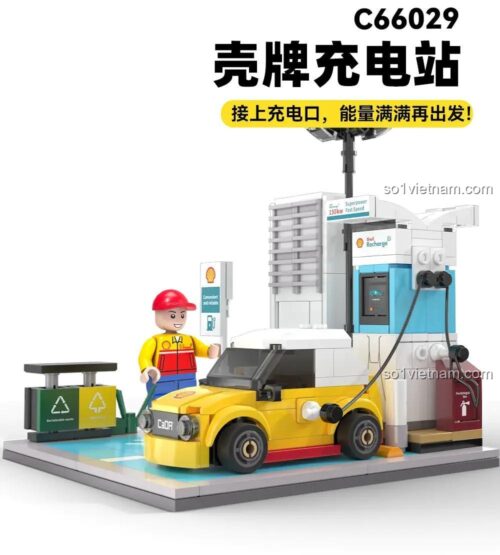 Hình ảnh đồ chơi mô hình Trạm sạc Shell CaDA C66029 cùng minifigure nhân viên đang sạc xe, đồ chơi sáng tạo cho bé trai.