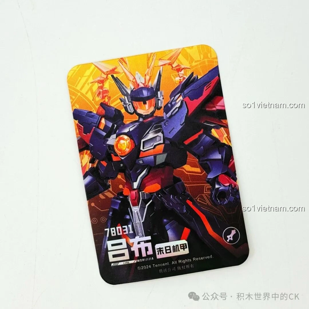 Thẻ nhân vật sưu tầm đi kèm bộ Keeppley 78031 Mô hình Cơ Giáp Lữ Bố Mạt Nhật, có hình ảnh robot và mã sản phẩm, là một phụ kiện thú vị cho người hâm mộ Vương Giả Vinh Diệu.