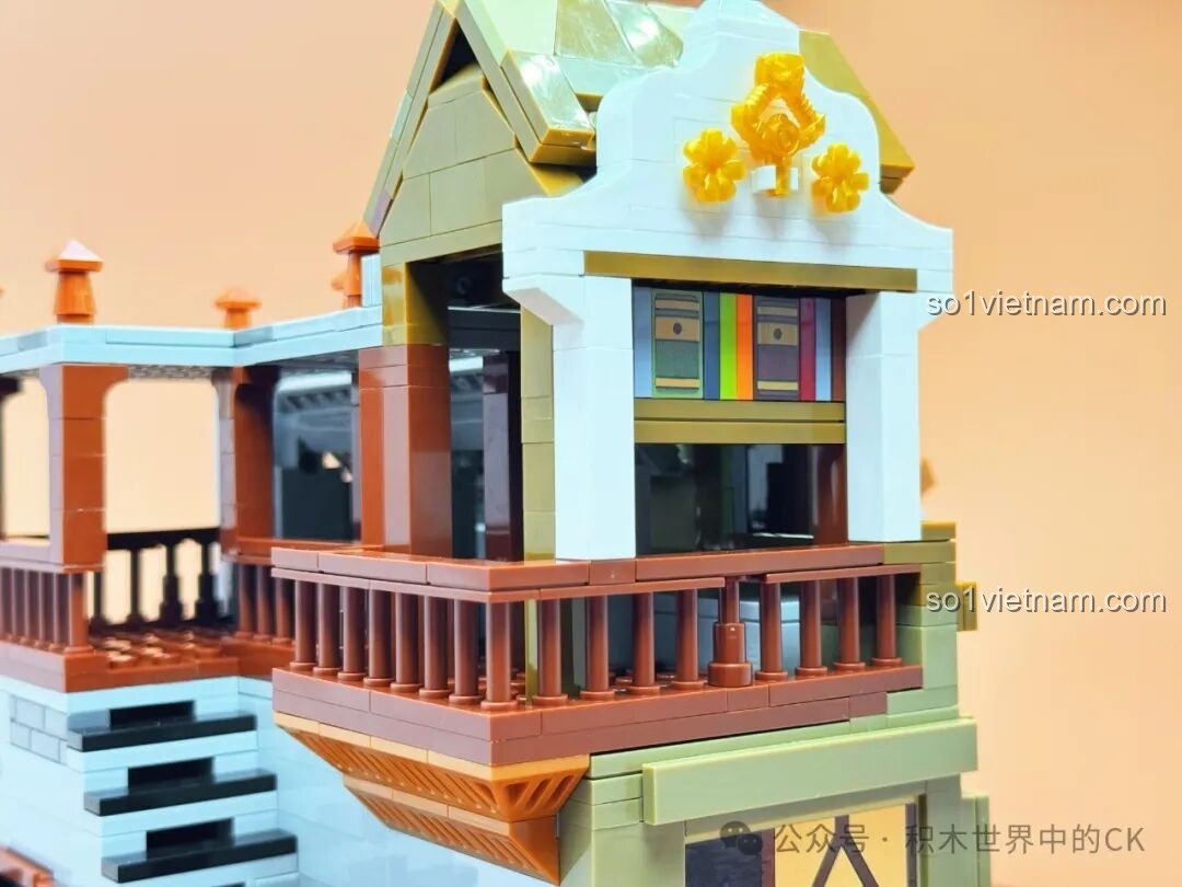 Cận cảnh nội thất tầng ba của JIESTAR 57016 Thư viện Châu Âu với đèn LED sáng rực.