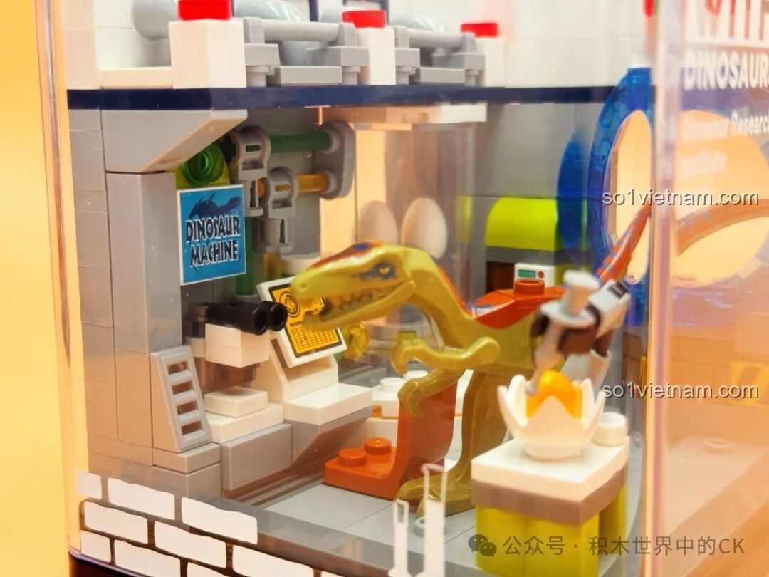 Cận cảnh các máy móc và quả trứng đang được ấp trong mô hình ZHEGAO 971013 Viện Nghiên Cứu.