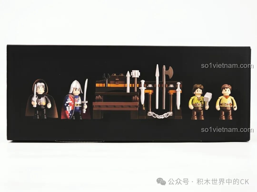 Cạnh bên của hộp Funwhole 9040, trưng bày 4 minifigures và các phụ kiện vũ khí đi kèm trong bộ Xưởng Rèn Trung Cổ.