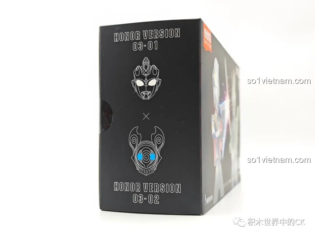 Cạnh hộp bộ lắp ghép BLOKEES 73403 Ultraman Z Gamma Future và Quái Vật Barossa, với biểu tượng đặc trưng của hai nhân vật.