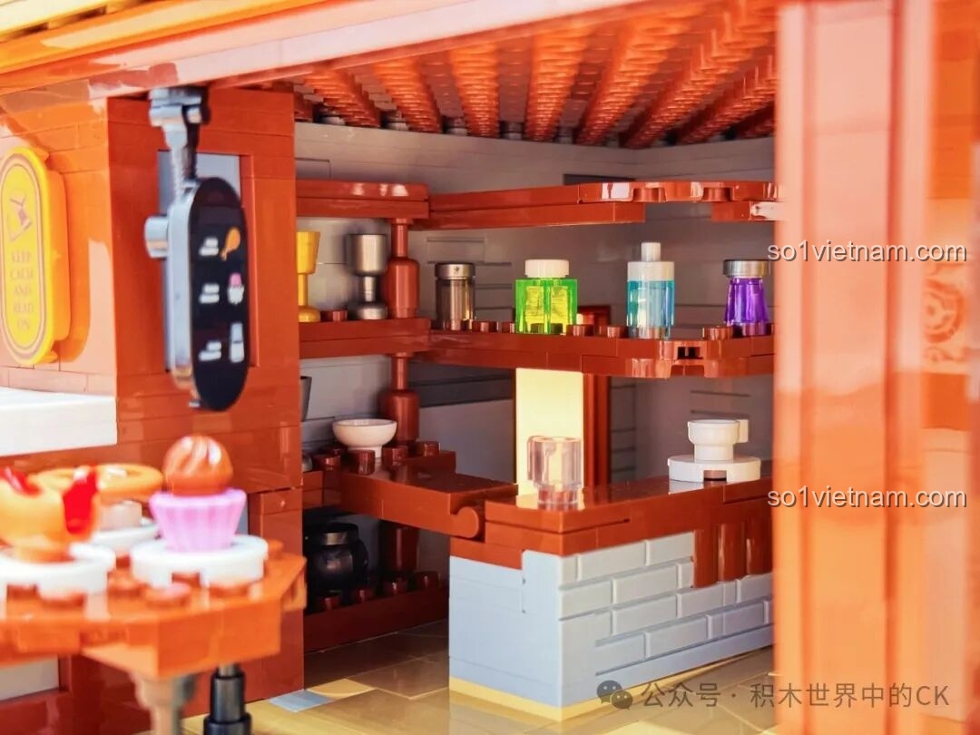 Cầu thang dẫn lên tầng trên và cửa ra vào trên tầng trệt của JIESTAR 57016 Thư viện Châu Âu.