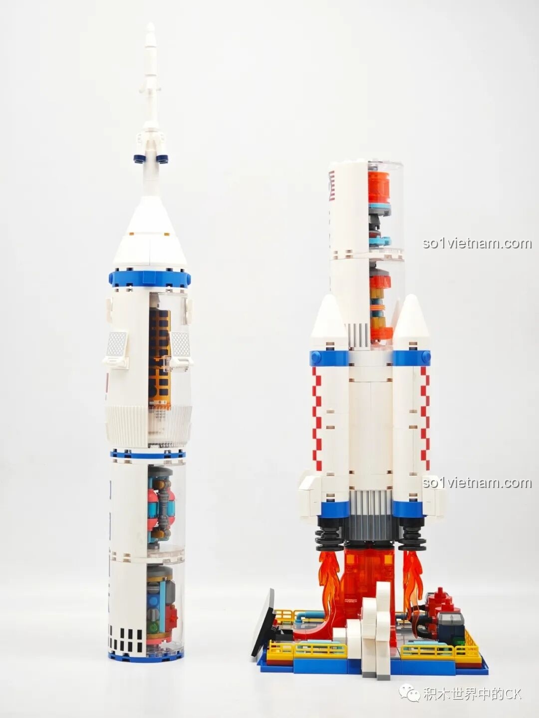 Lớp vỏ ngoài của tên lửa Sembo 203366 được tháo ra, để lộ các chi tiết máy móc và động cơ đầy màu sắc bên trong.