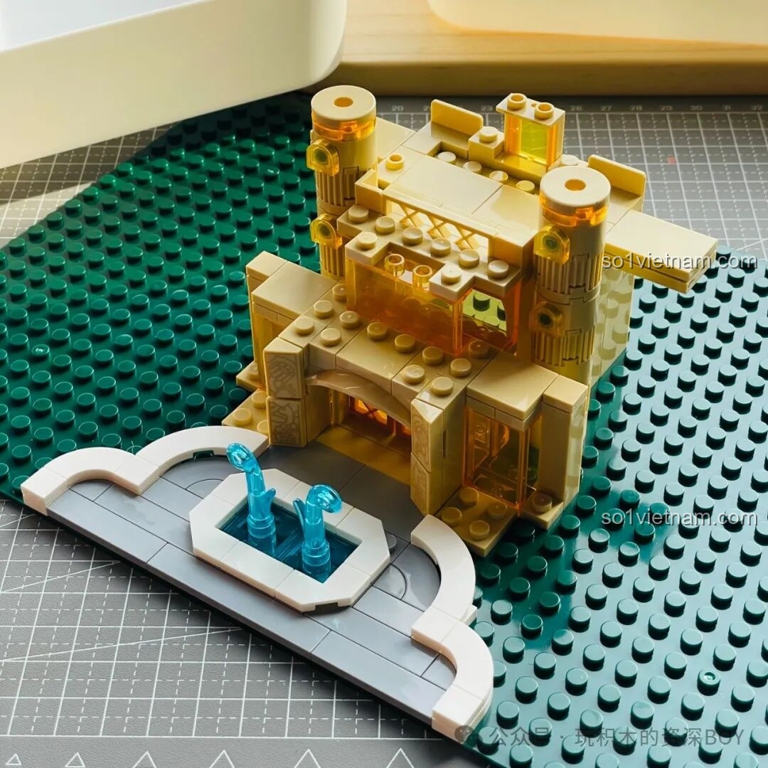 Cấu trúc cơ bản của Lâu Đài Hoa Rừng Femibox S2238 với các bức tường và tháp canh đầu tiên.