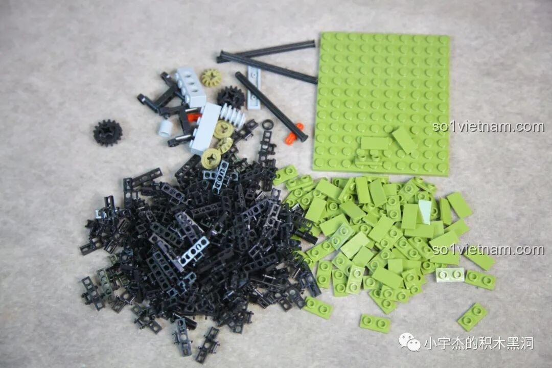 Chất lượng các mắt xích và chi tiết nhựa của bộ lắp ráp xe tăng T-34 Panlos 632012 rất tốt.