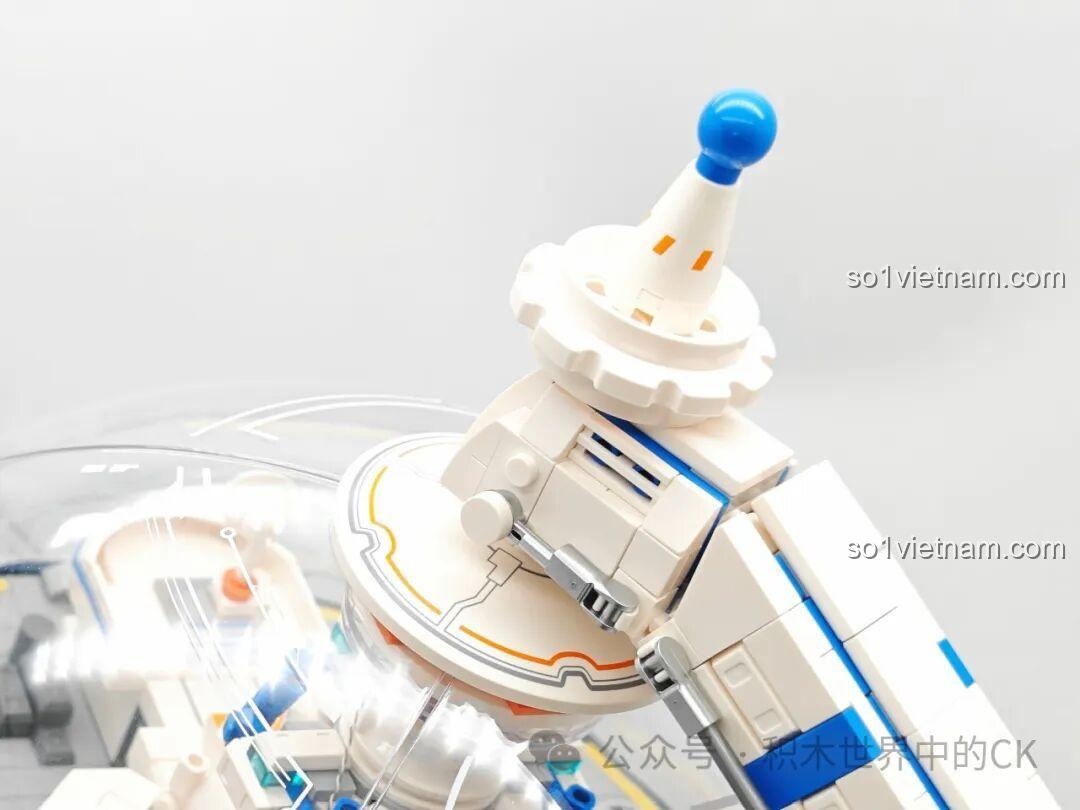 Chi tiết bề mặt quả địa cầu của Wekki 506502 Mô hình Kế hoạch Di cư Hành tinh, với các tấm ốp màu xanh và trắng tạo hiệu ứng thị giác.