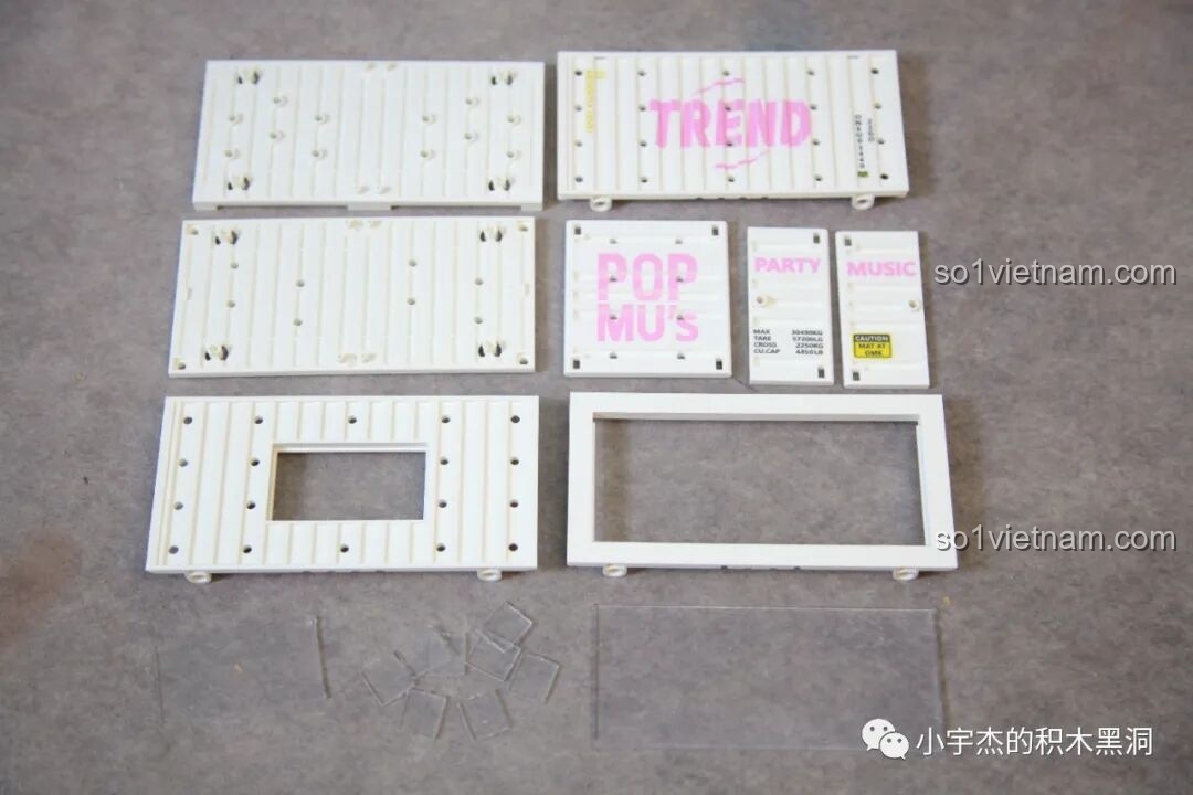 Các chi tiết đặc biệt để lắp ráp container màu trắng của bộ Sembo 714511.