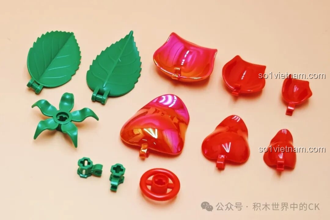 Chi tiết cánh hoa và lá của bộ lắp ghép hoa hồng ZHEGAO