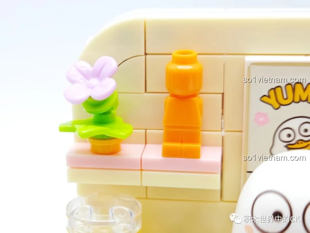 Chi tiết ly trà sữa trân châu mini, kem ốc quế và hotdog trong bộ đồ chơi lắp ráp Vịt Liu Sembo.