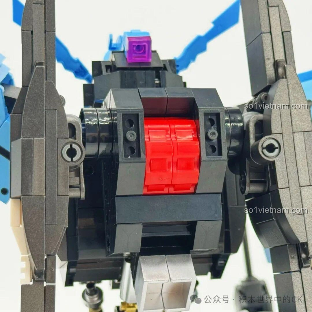 Cận cảnh phần mắt của Robot Vidar JIESTAR 58145, với chi tiết màu tím nổi bật và các đường nét sắc sảo.