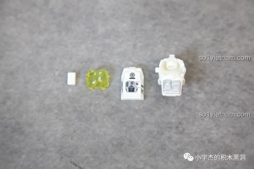 Các mảnh ghép mũ bảo hiểm phi hành gia trong suốt, chi tiết và có tính thẩm mỹ cao.