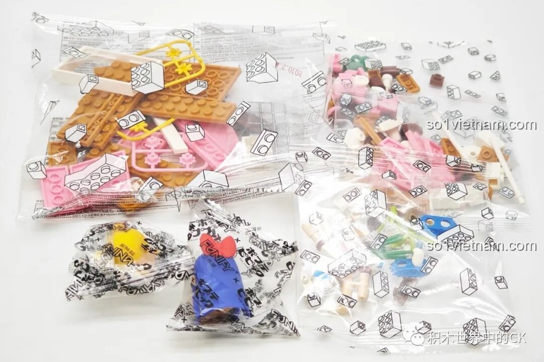 Cận cảnh nhân vật Pipimi trong bộ lắp ráp Biệt thự châu Âu Pop Team Epic FUNIFY W8010