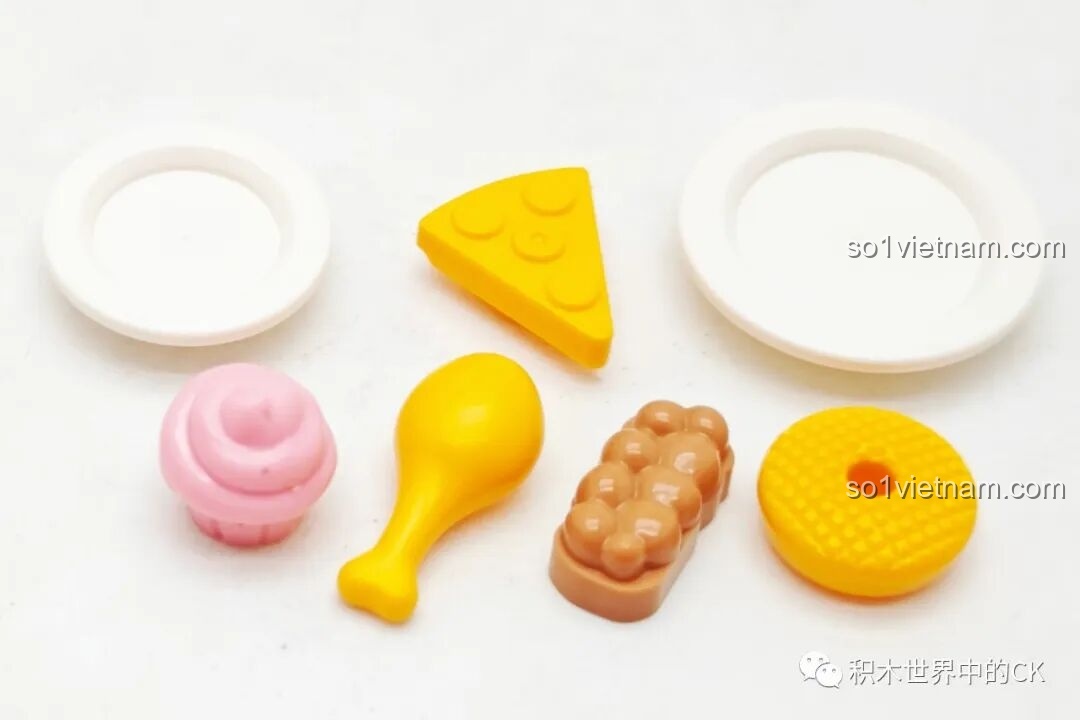 Cận cảnh mặt sau nhân vật Pipimi trong bộ lắp ráp Phòng nghỉ nghệ sĩ Pop Team Epic FUNIFY W8010