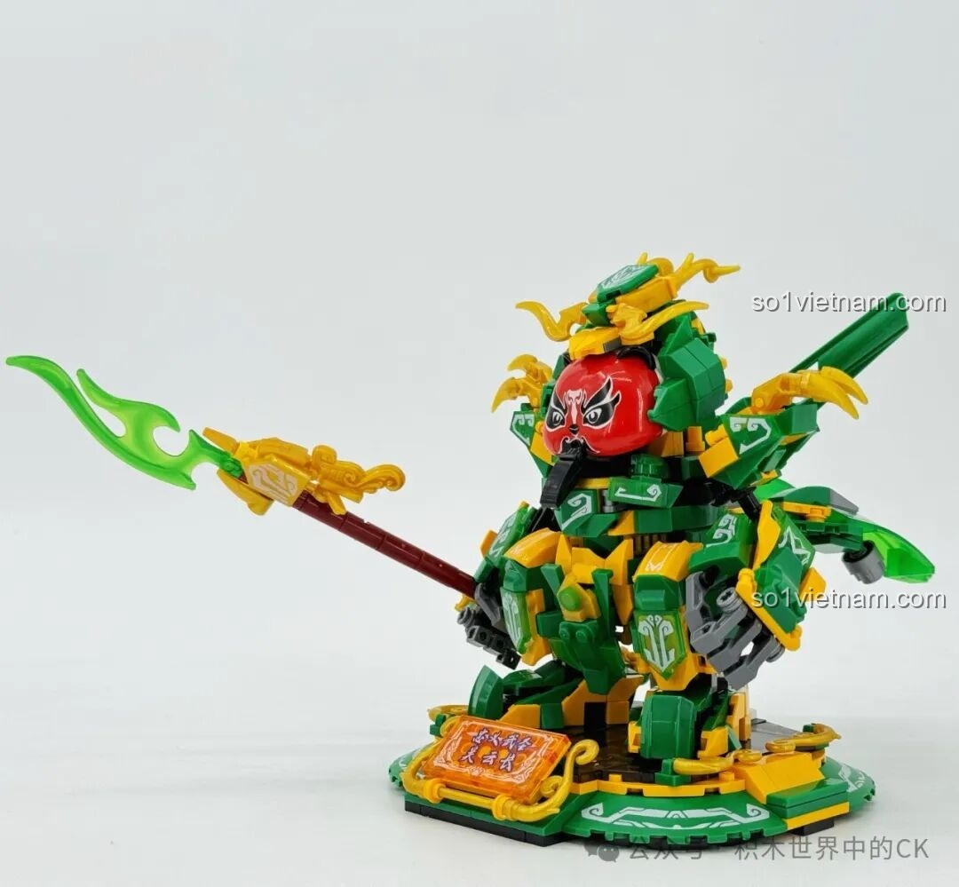 Chi tiết robot gấu trúc ZHEGAO Quan Vũ