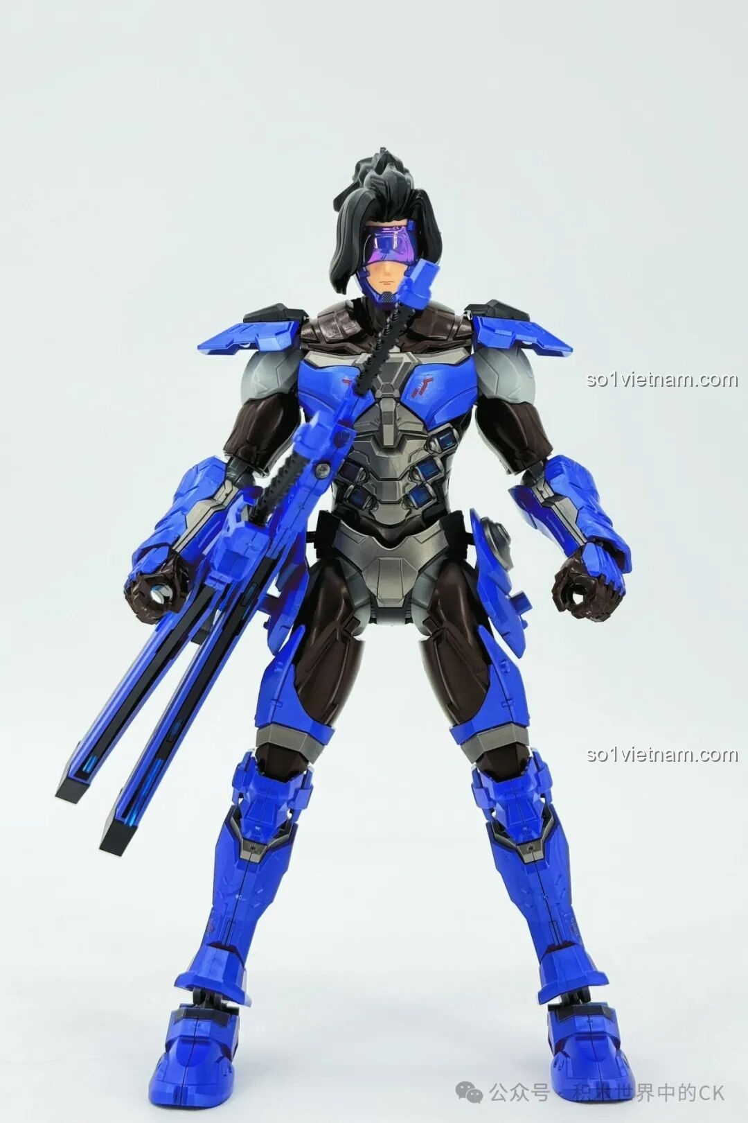 Chi tiết vai và cánh tay của mô hình Mecha Miyamoto Musashi 78033 Keeppley với logo TIMI.