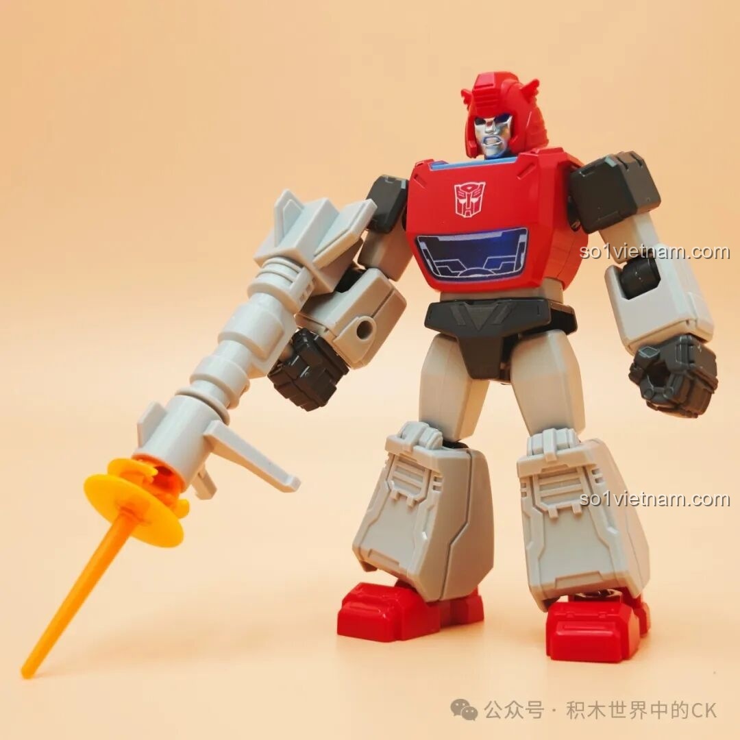 Cliffjumper phiên bản Shining Version cùng các phiên bản khác