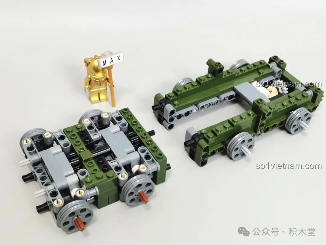 Các chi tiết khung gầm ban đầu của mô hình 12GO 96008 Xe Chiến Đấu Bộ Binh ZBL-19 đang được lắp ráp, thể hiện hệ thống lái.